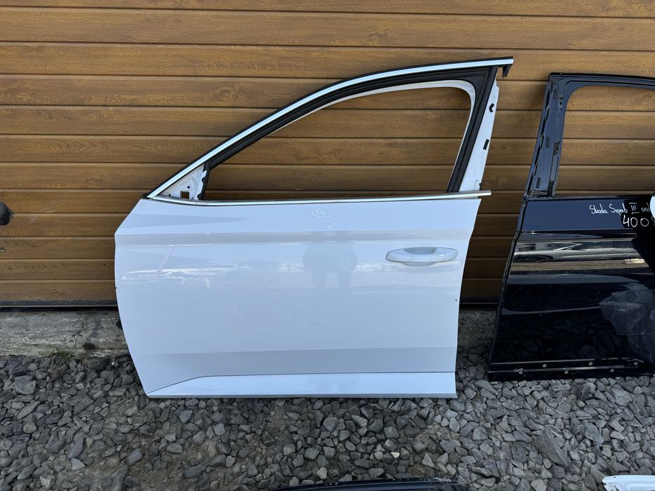 Двері дверь Superb 3 Шкода Суперб 3 Skoda
