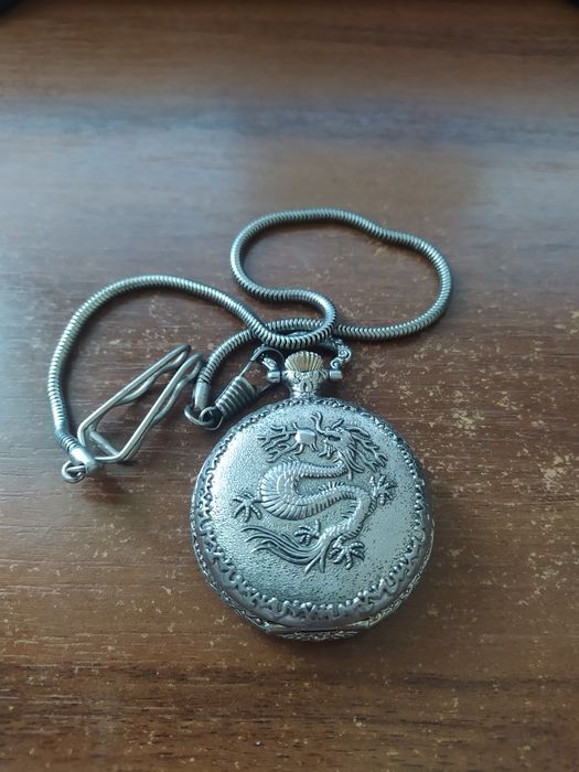 Годинники сучасні і часів  СССР