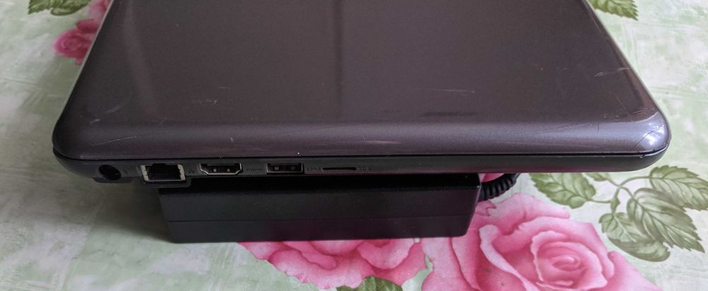 Dell 3380 13.3" /i5-7200U (2.5-3.1 GHz)/8 Gb/500 Gb HDD