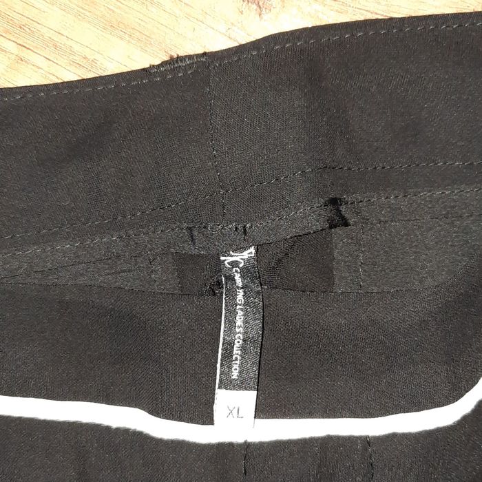 Carry coletion Spodnie damskie z białymi  lampasami rozmiar XL