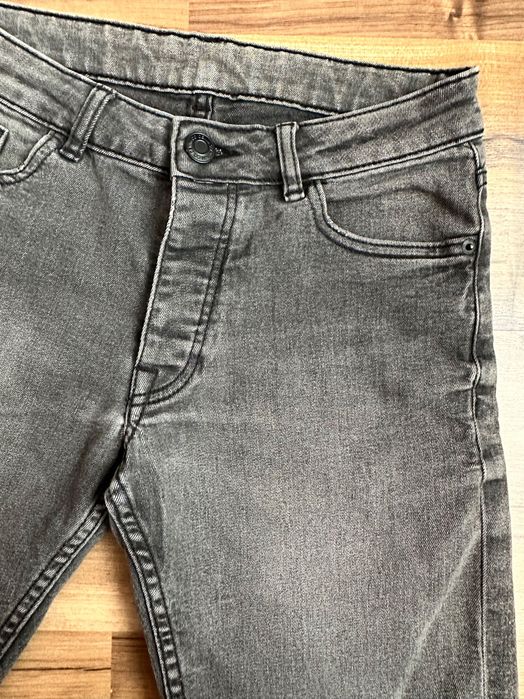 Чоловічі джинсові шорти h&m 27 28