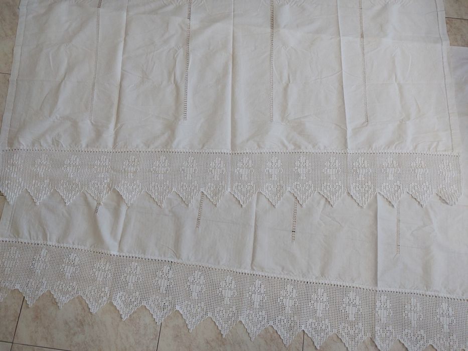 Conjunto 3 cortinas linho e crochet