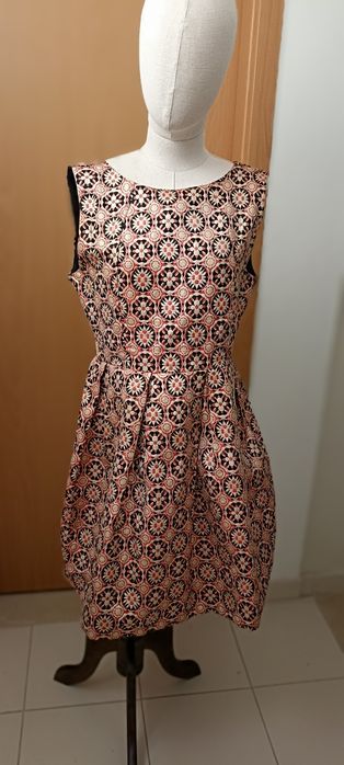 Roupa senhora, com pouco uso