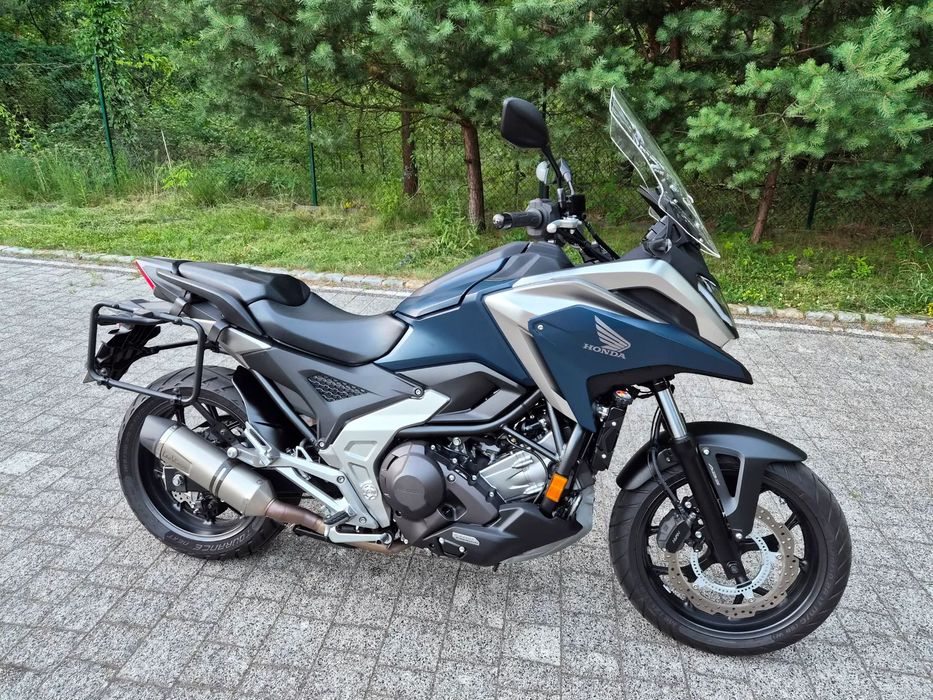 Honda NC 750 X DCT 4.000 km jak nowy !!! wydech Leo Vince, stelaże pod kufry