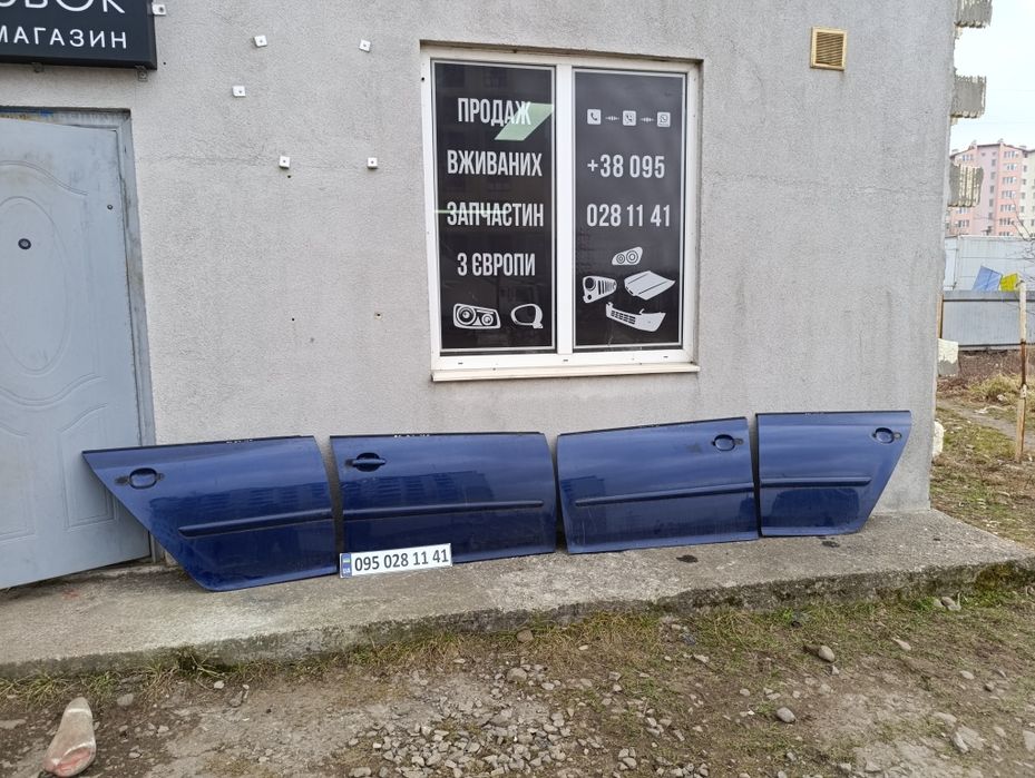 Фільонка гольф5 двері Гольф 5 хетчбек