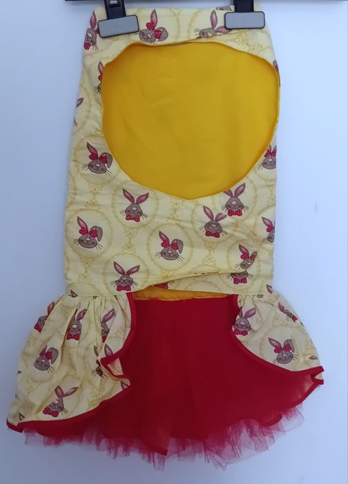 Capa semi-Nova p/cadela XS/S