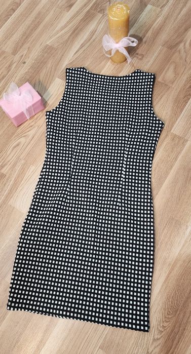 Vestido preto e branco