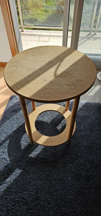 Mesa circular com 60cm diâmetro e 75cm e altura