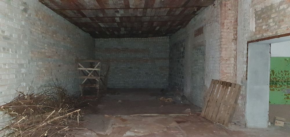 Гараж, кладовка, склад, погреб від 11 до 2000 м2 — знімайте лише ту площу, яка потрібна саме вам