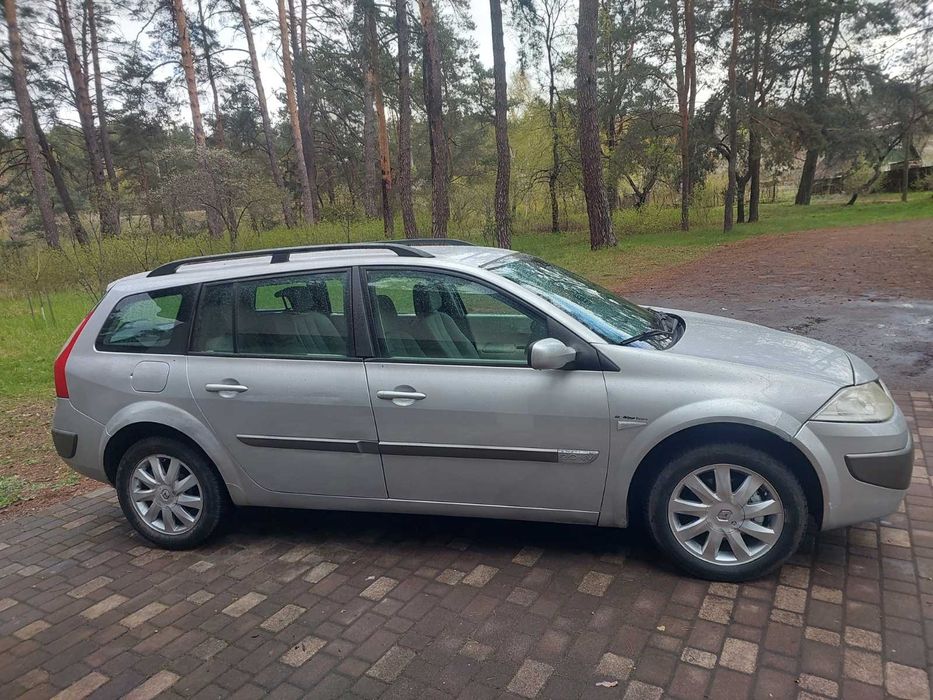 Рано МЕГАН  2.0. бензин