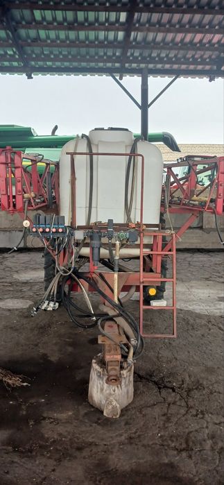 Продам обприскувач ОПШ 3000ПЕ
