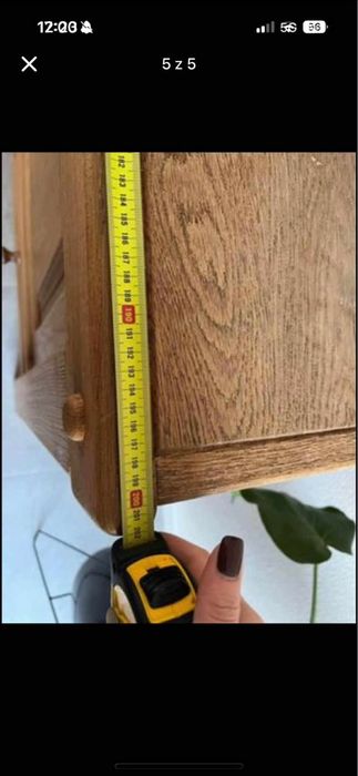 Solidna Dębowa komoda trzydrzwiowa