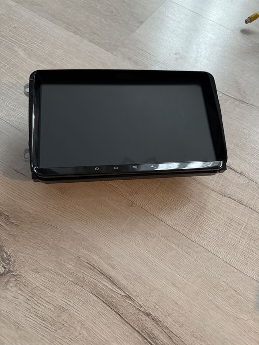 Автомобільна  мультимедійна система easygo