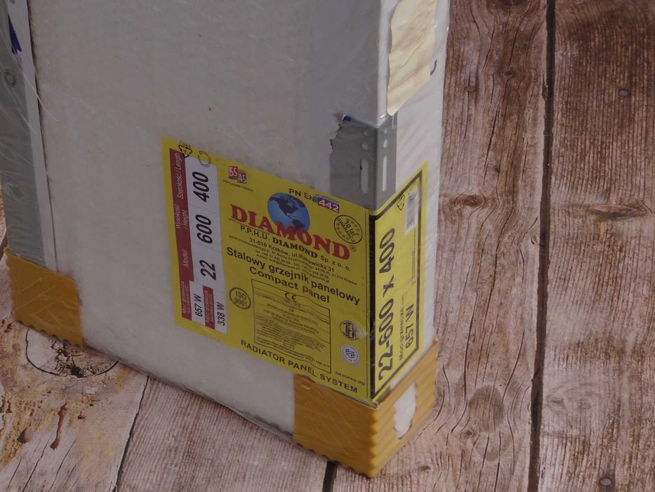 Grzejniki C22 600x400 Zasilanie Boczne DIAMOND - Szadek