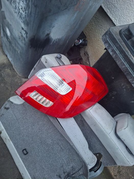 skoda fabia II lampa tył org  prawa euro poznan