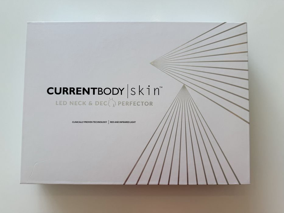 CurrentBody Skin LED Light Therapy  Neck and Dec Perfector