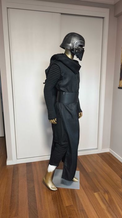Star Wars Kylo Ren cosplay