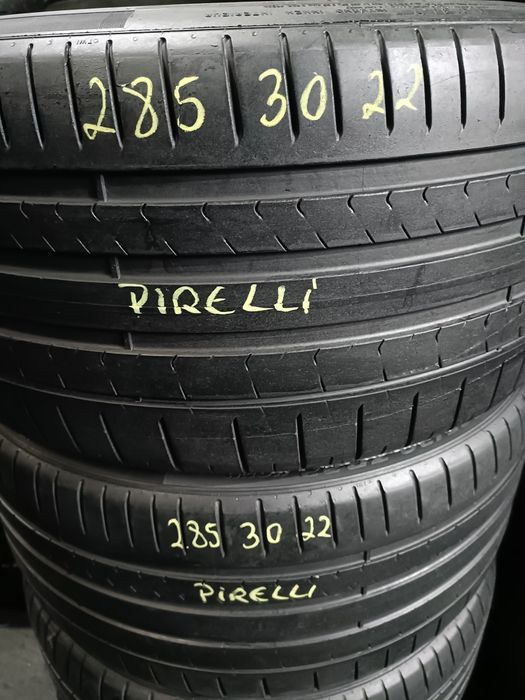 Pneus  285/30/22