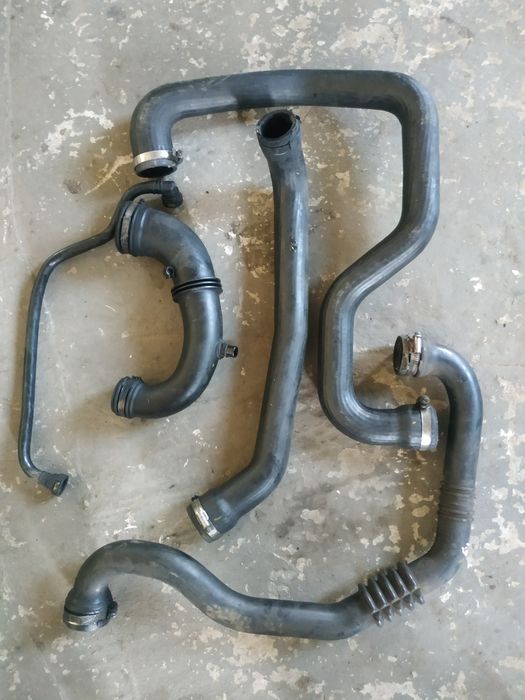 Патрубок,трубка, шланг РеноТрафікМастер, ОпельВівароМовано 1.9 2.0 2.5