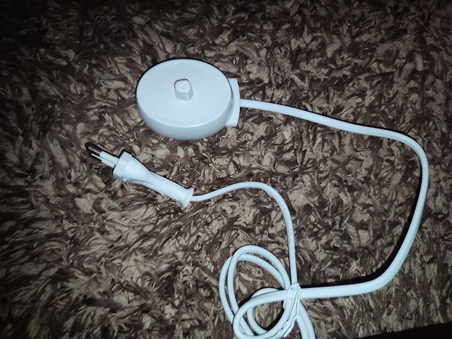 Ładowarka do szczoteczek Oral-b Braun typ 3757 jak nowa