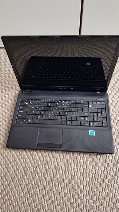 Laptop, notebook, komputer ASUS  X52N, uszkodzony