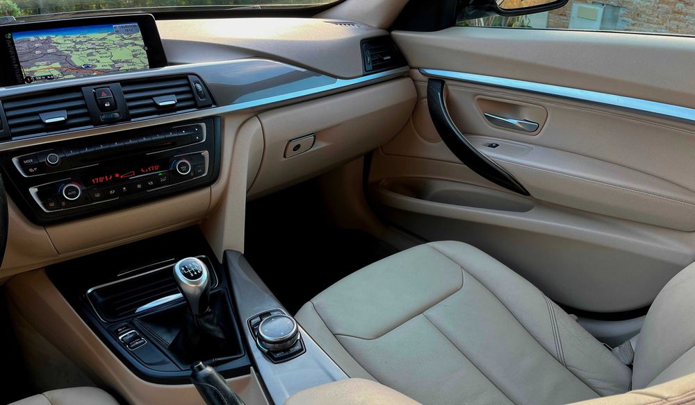 BMW 318d GT Sport 2013