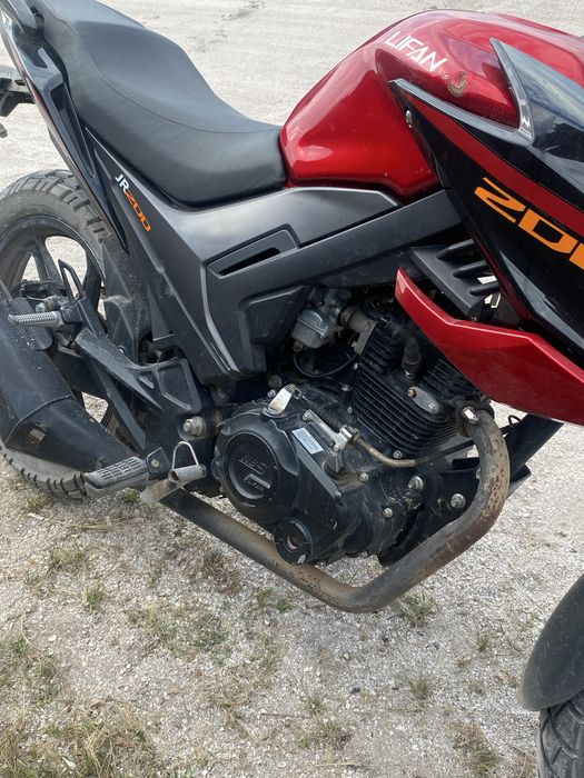 Lifan JR200.