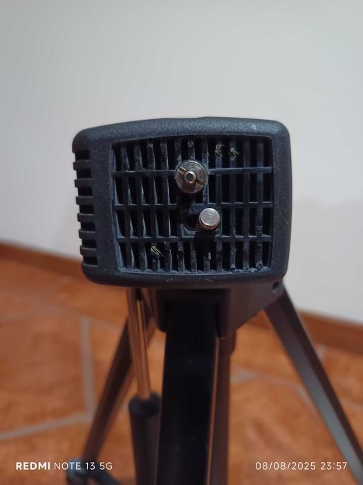 Tripé Extensível para Máquina Fotográfica
