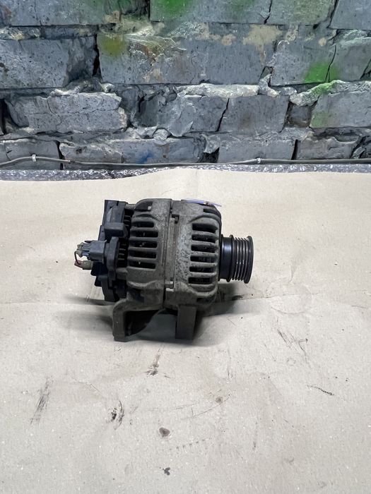 Генератор Opel Astra H Vectra C Meriva A Zafira B 13229984 0124325163
