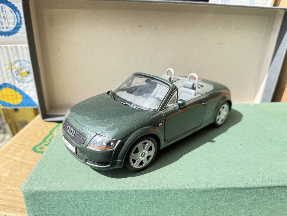 Model Audi TT Roadster 1:18