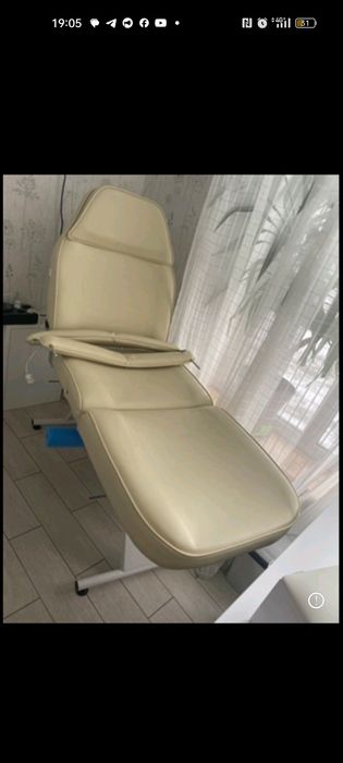 Кушетка, косметолог, масаж,педикюр