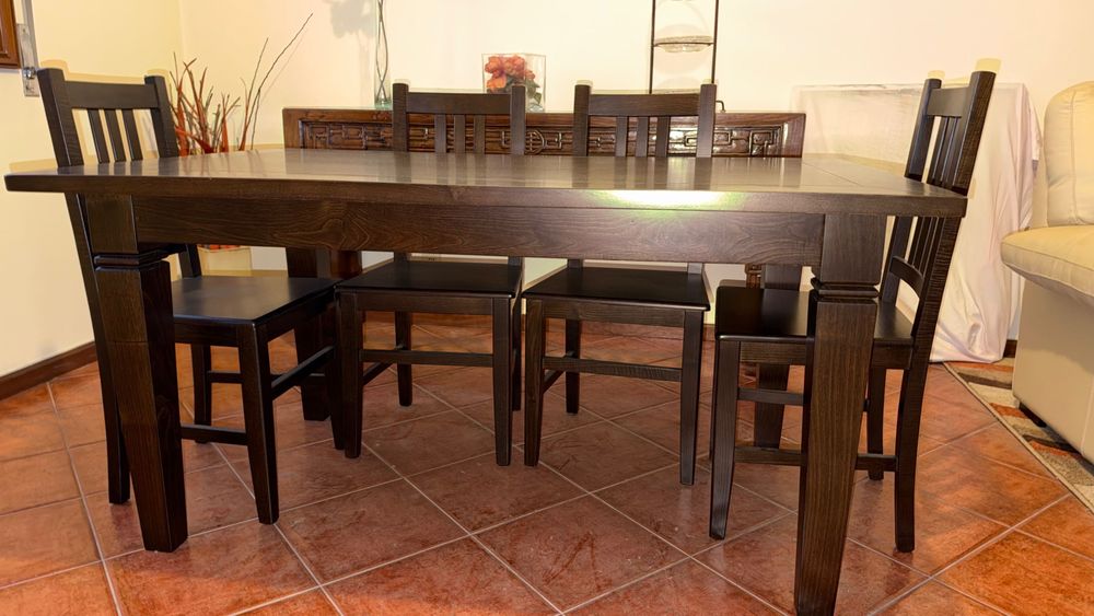 Mesa de jantar em madeira de carvalho com 6 cadeiras