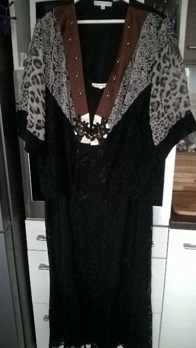 okolicznościowa koronkowa suknia