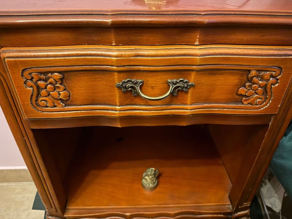 Mesa de cabeceira vintage