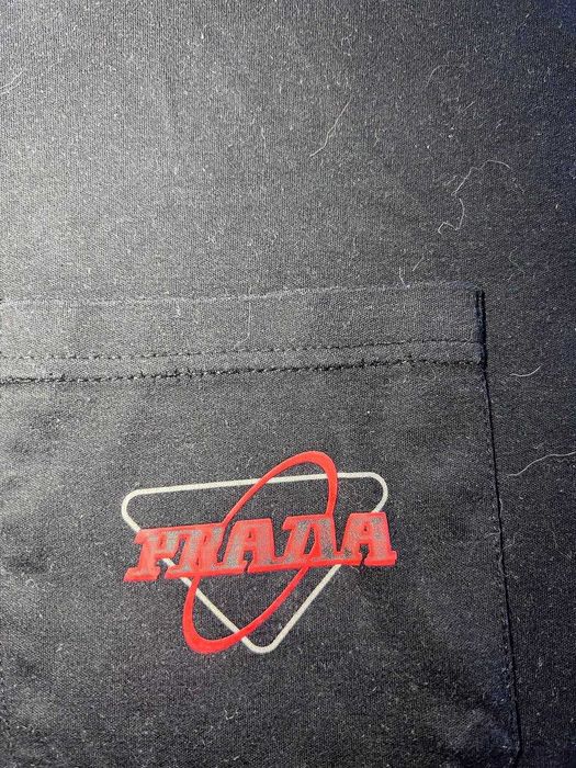 футболка Prada прада
