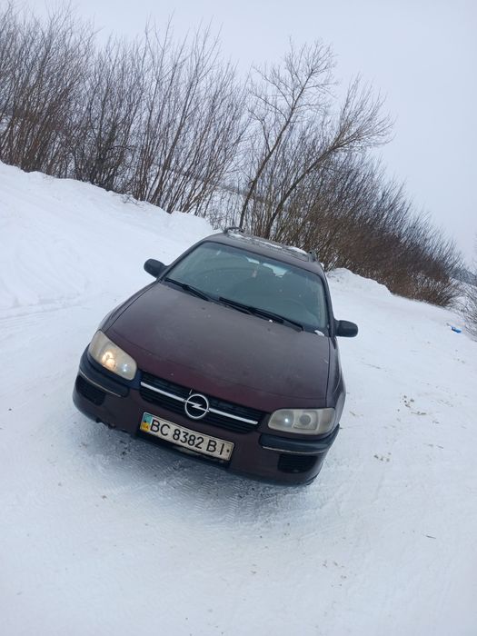 Опель Омега б 2.0 газ/бензин