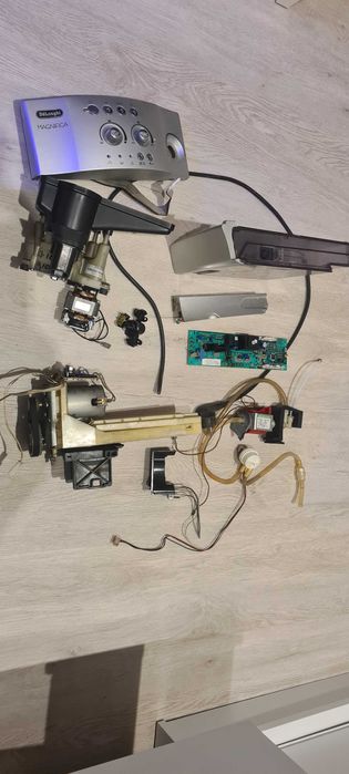 Express delonghi ECA 14200 na części