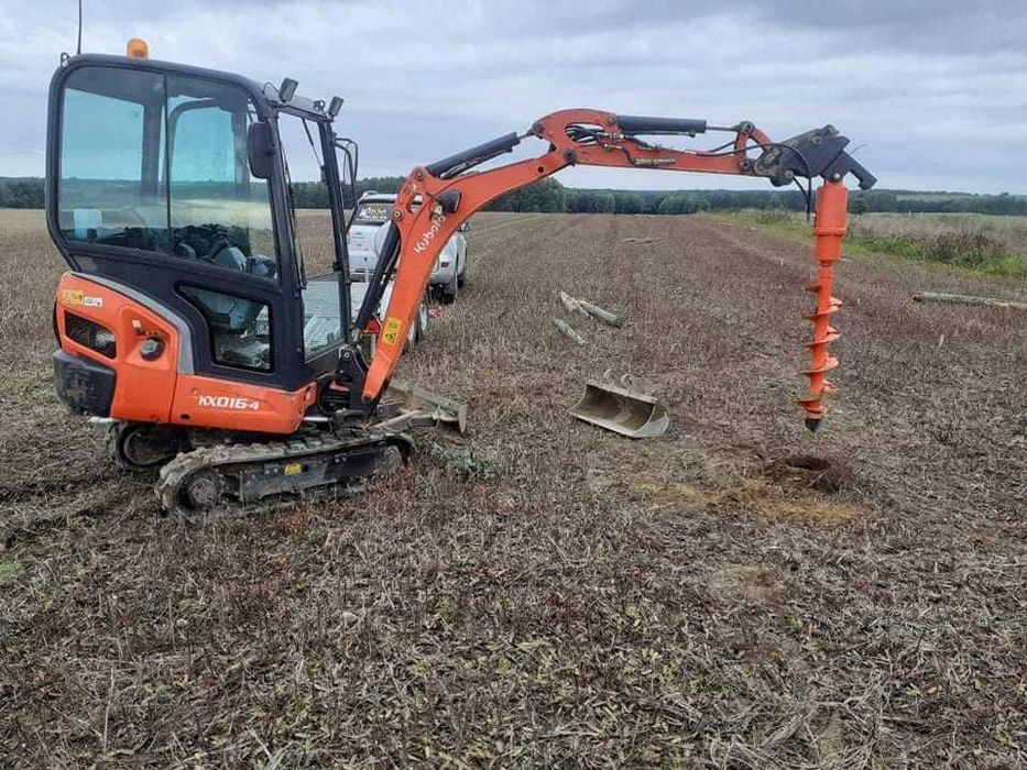 Prace ziemne usługi minikoparka mini koparka kopanie wykopy wiertnica