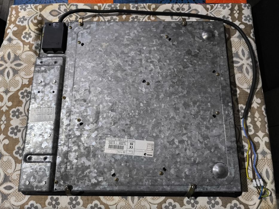 Componentes Placa Vitrocerâmica FAGOR Elegance, a funcionar