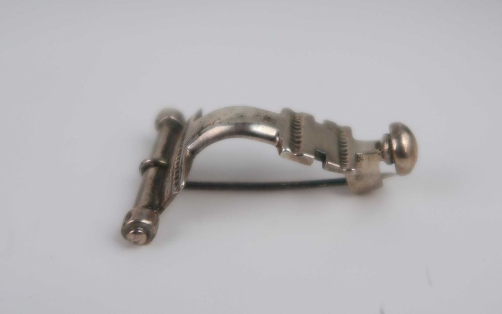 Fíbula Aucissa (replica) em prata - Caminha