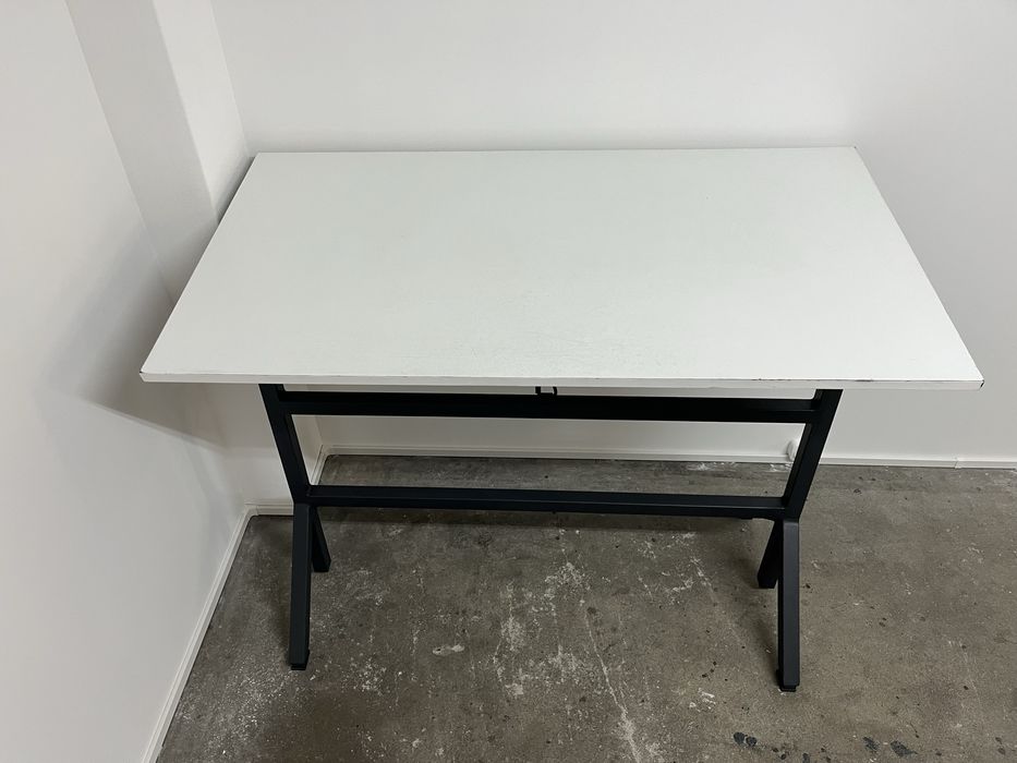 Estirador / Mesa de desenho - 140x76cm