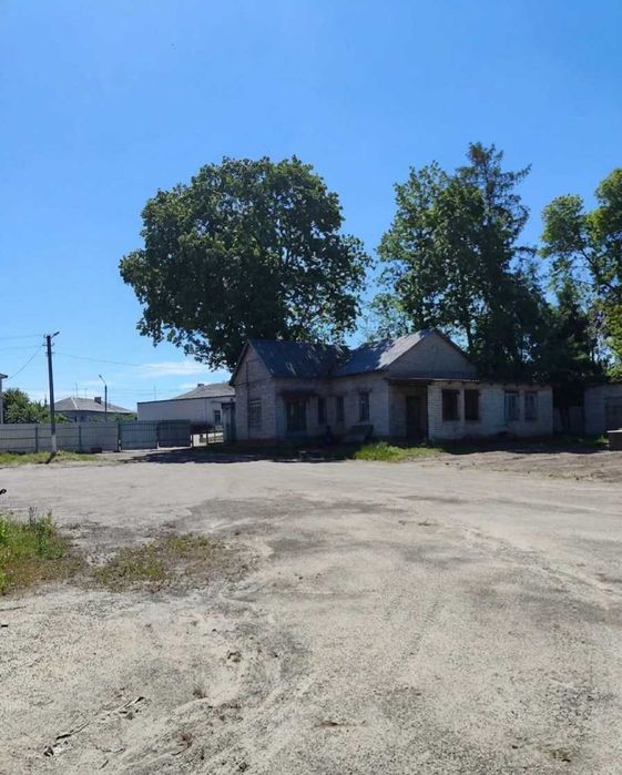 Готовий логістичний/виробничий центр біля Львова  (траса М-10)