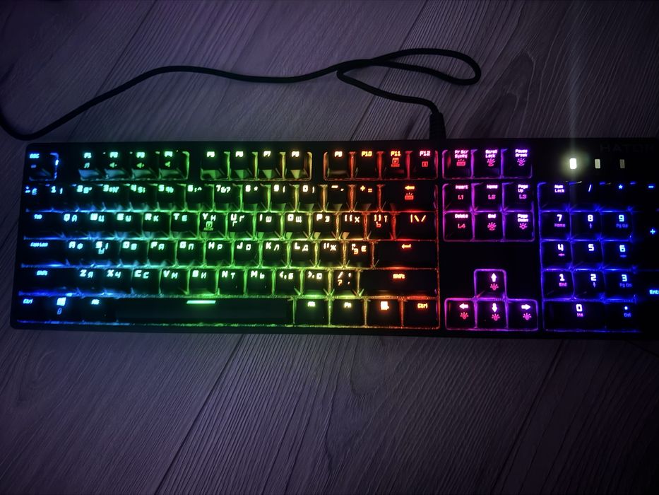 Продам клавиатуру HATOR Rockfall Mechanical