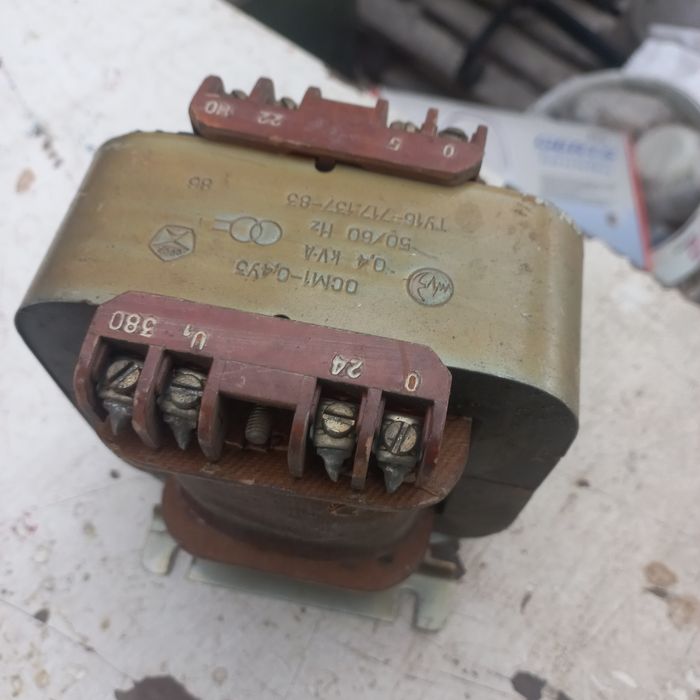 Продам трансформатори 380 і 220 в.
