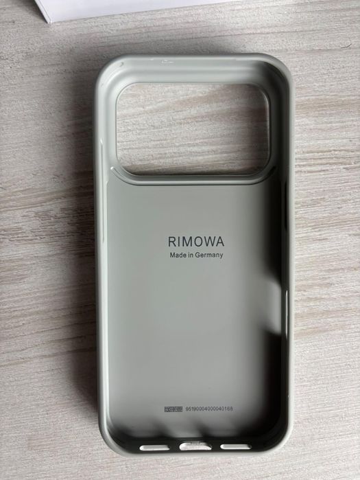 Rimowa etui iPhone 17 pro