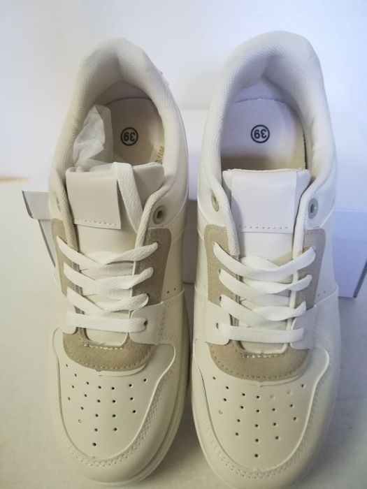 Ténis Bege/Branco Clássicos 36 ao 41