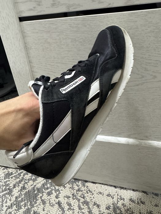 Reebok кросівки