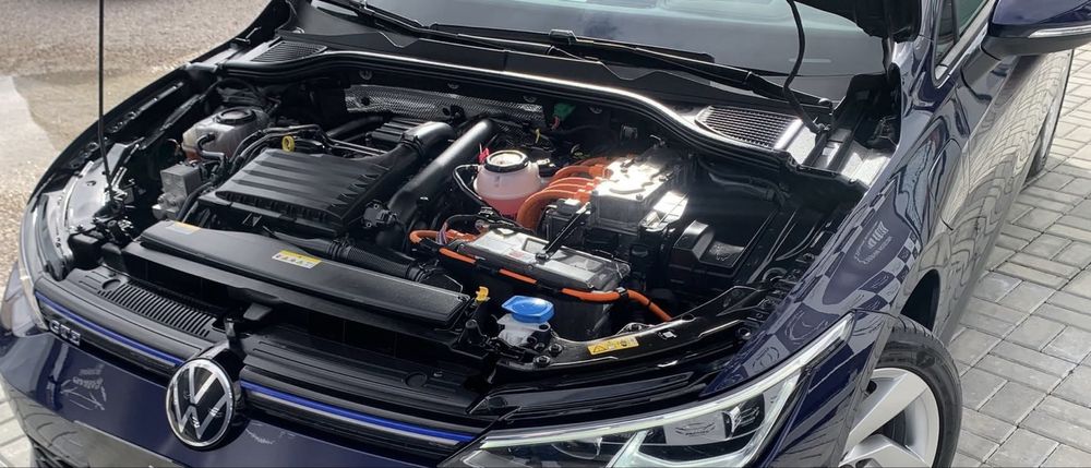 VW Golf GTE Hibrido Plug-in 245 cv