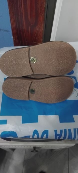 Nr,sapatinhos castanho