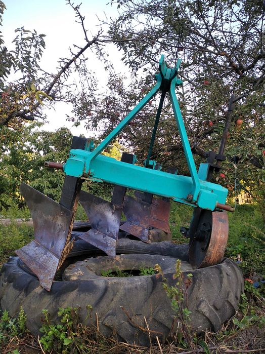 Продам плуг 4х30 новий